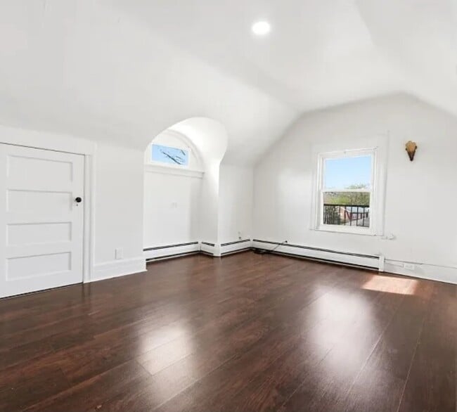 Photo - 44 Oberlin St Unit 3rd Floor