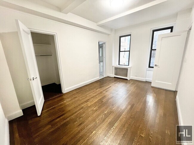 Photo - EAST 46 STREET Unidad 7H