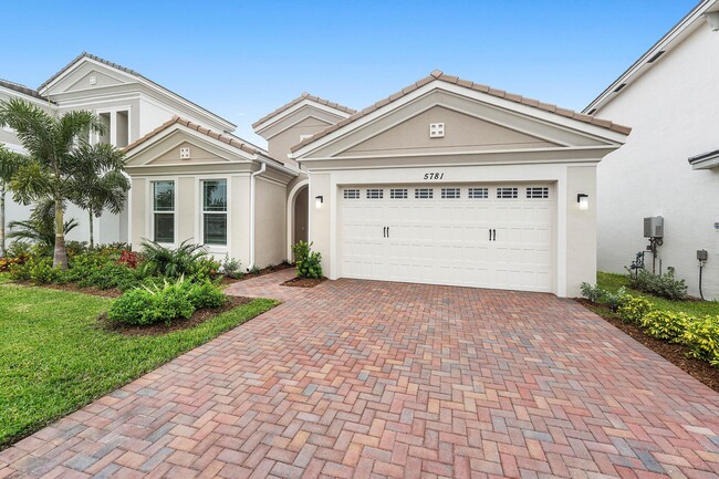 Photo - 5781 Lodgepole Ln