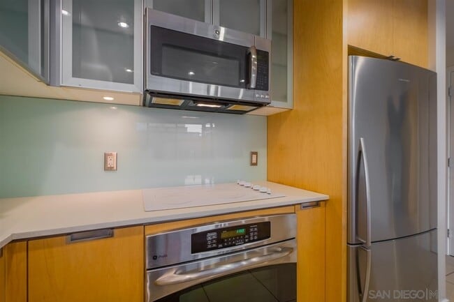 Photo - Beautiful 1Br/1Ba Downtown San Diego Condo In High-rise! Water Included! With Parking, Gym, Pool,...