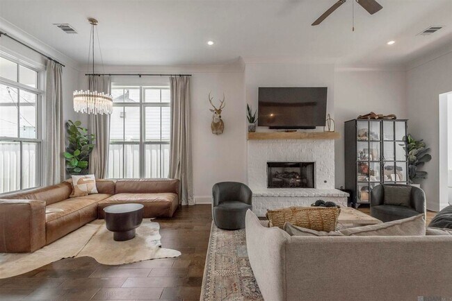 Photo - 3 Bedroom House in Rouzan | Community Pool