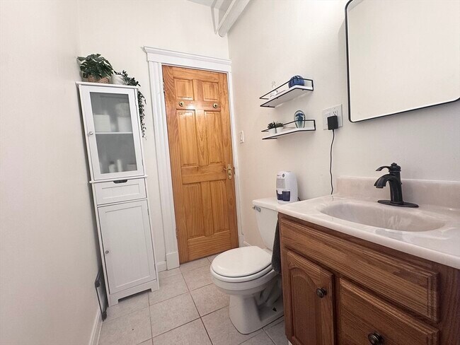 Photo - 141 Beaconsfield Rd Unit 1B