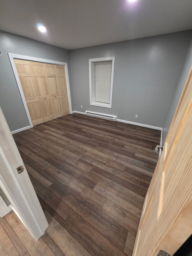 Dormitorio #1 - 356 Main St