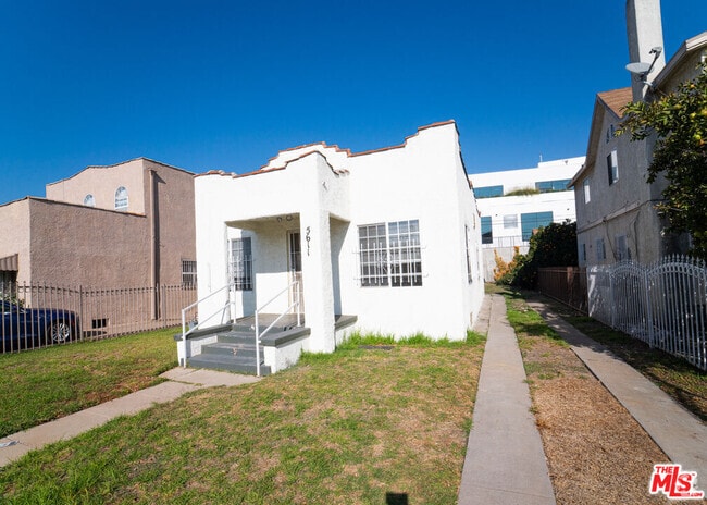 Building Photo - 5611 Carlin St Rental