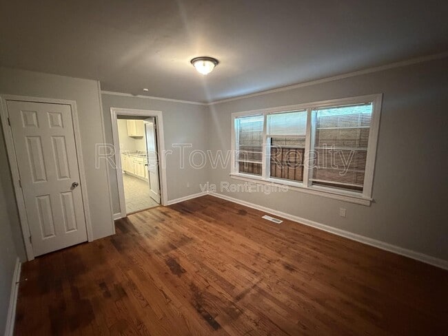 Photo - 1746 Eldridge Ave