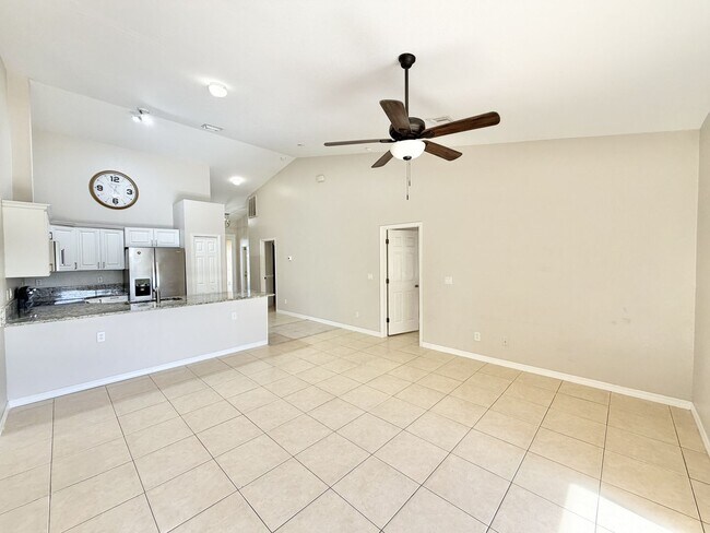 Photo - David Bock (5220 28th Pl SW) Unidad #B