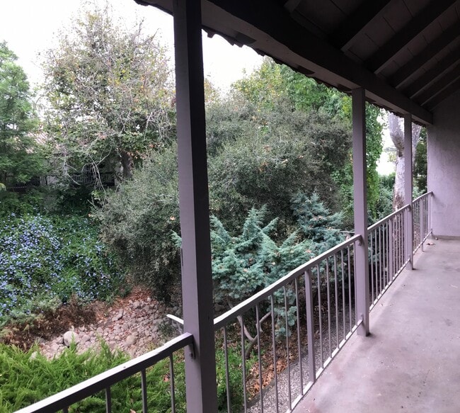 Photo - 551-555 W Pueblo St