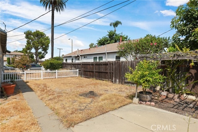 Photo - 681 N Glassell St