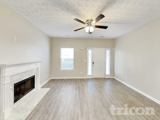 Photo - 213 Forrest Dr