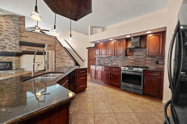 Photo - 9912 Chris Craft Ct