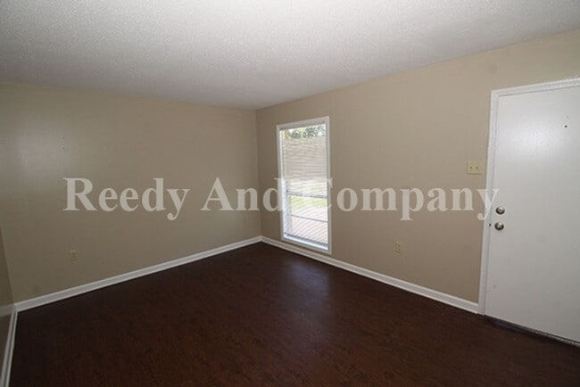 Photo - 5197 Chantilly Dr