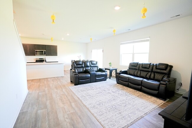 Photo - 2733 Berrywood Ln