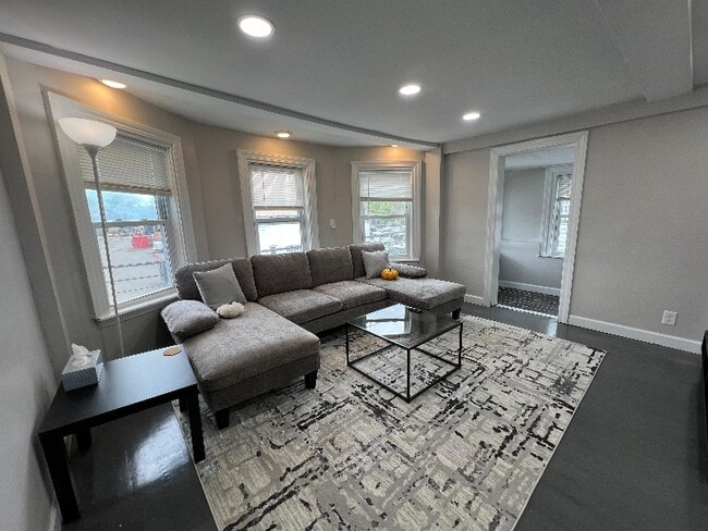 Photo - 14 Lathrop St Unidad 2