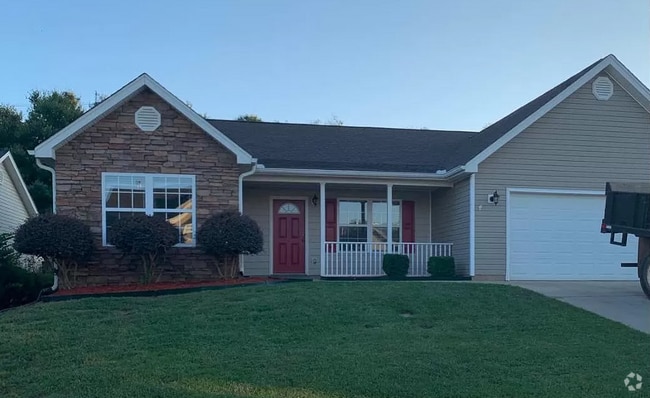 Building Photo - Charming 3 Bedroom Home in Simpsonville, S...