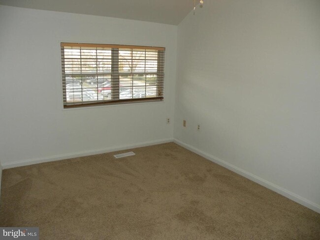 Photo - 3732 Jason Ave