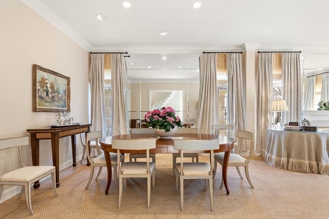 Photo - 7440 Old Maple Square