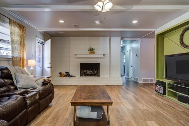 Photo - PRE-LEASING for AUGUST - A Great Farmhouse Chic 3/2/2 near Texas Tech