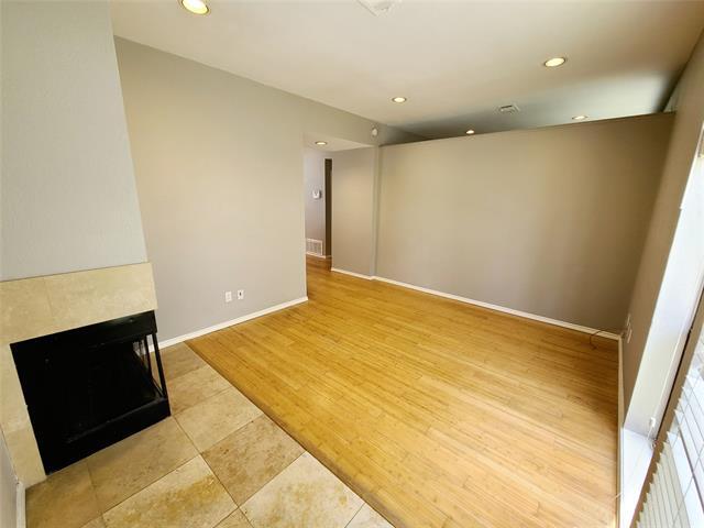 Photo - 2002 N Fitzhugh Ave Unidad 2