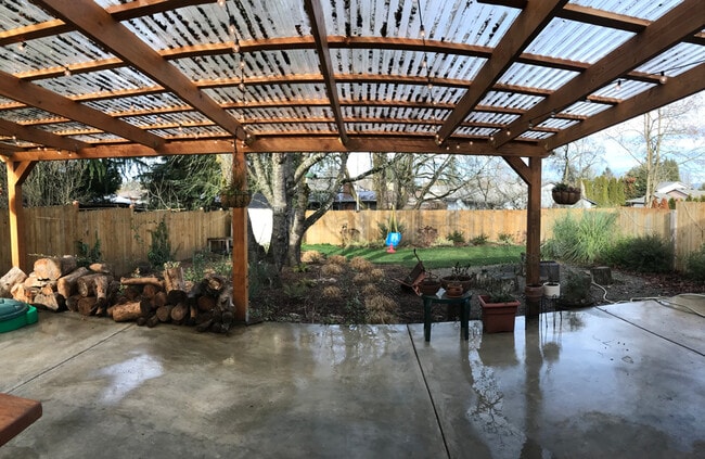 Photo - 5023 NE Sumner St