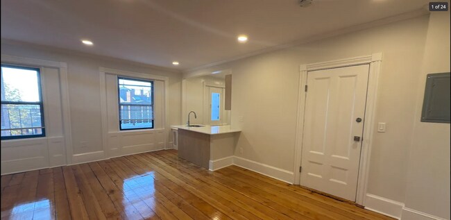 Building Photo - 3 Joy St Unit 11 Rental