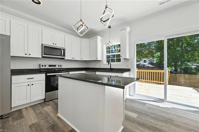 236 Buxton Ave Unit 7 Northstar Suite