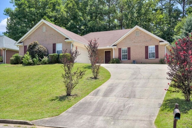 Building Photo - 3 bed/2 bath Brick Ranch in Grovetown, GA 30813