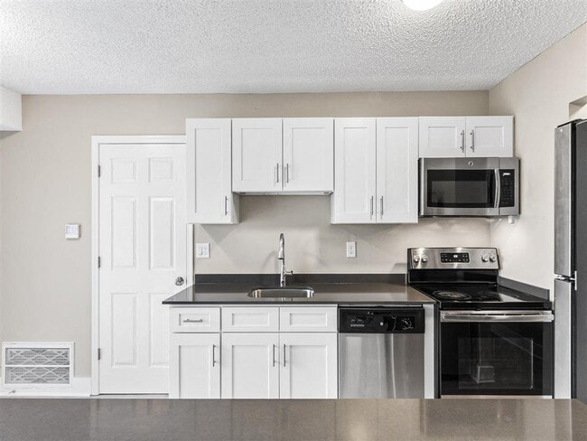 Photo - Greens on North Forest