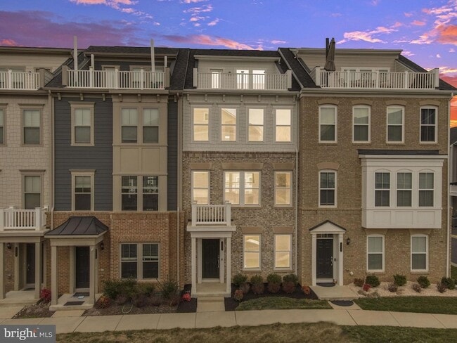 Photo - 2056 Alder Ln