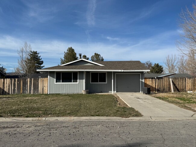 709-965 Willow St Susanville Ca 96130 - 709-965 Willow St Susanville Ca 96130 House