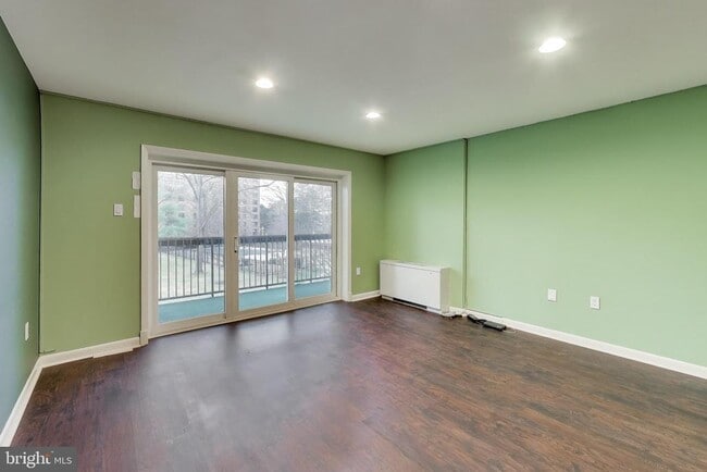 Photo - 7420 Lakeview Dr Unit W205