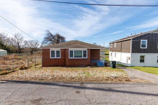 Photo - 408 Miles Ave