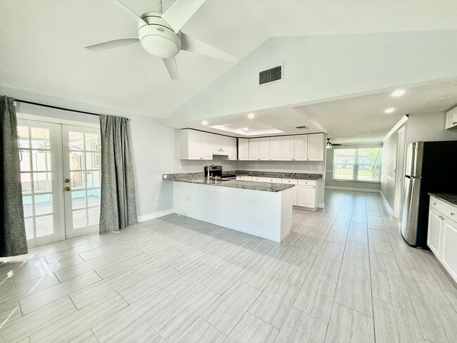Photo - 11950 107th Ave N