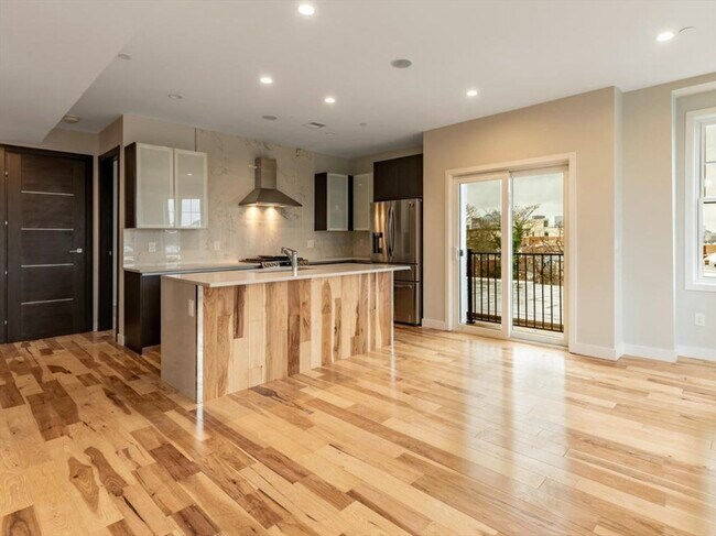 Photo - 39 Lexington St Unidad 4