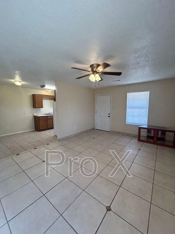 Photo - 3510 SW Landau Ct Unidad Apt 2