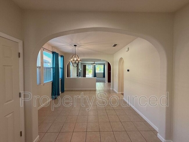 Photo - 1720 Dalia Ln