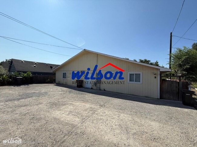 Building Photo - 2508 Willow St Unit B Rental