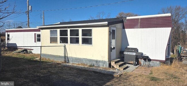 Photo - 45 High Wind Ln