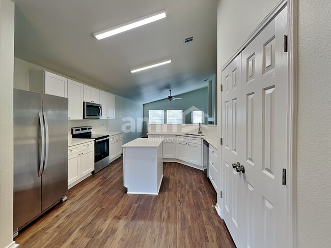Photo - 8321 Brigalow St