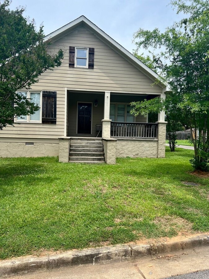 Charming 3 Bedroom 3 Bath Available Fall 2026! Schedule your tour and Apply Today! - Charming 3 Bedroom 3 Bath Available Fall 2026! Schedule your tour and Apply Today!