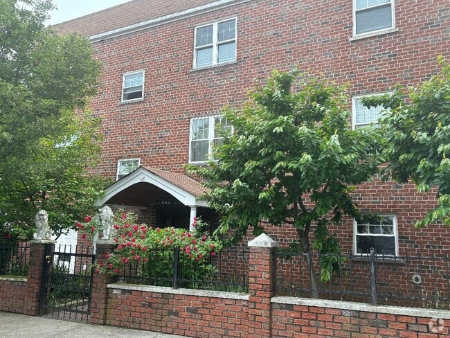 Building Photo - 2763 Fish Ave Unit 3 Rental