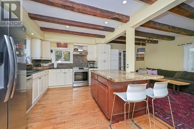 Photo - 14427 Creditview Rd