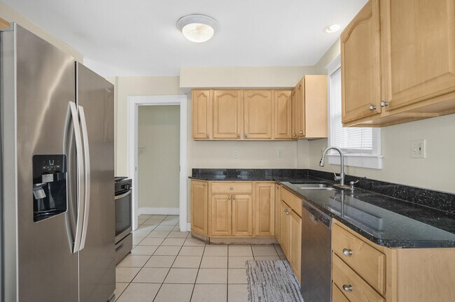 423 S Maple Ave