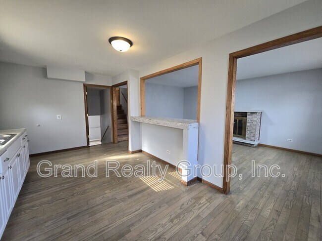 Photo - 307 N Rosedale Ct