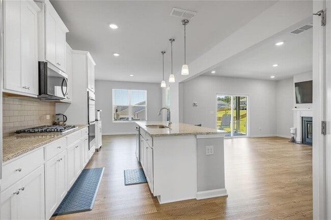 Photo - 249 Arwen Dr