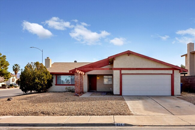 Single Story/Four Bedroom Henderson Home w... - Single Story/Four Bedroom Henderson Home w...