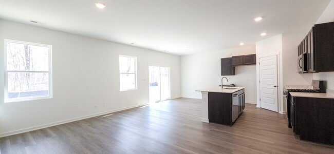 Photo - 4191 Viceroy St