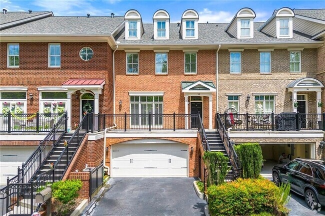 Building Photo - 15 Buford Village Walk Rental