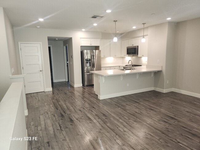 Photo - 1573 De Rome Dr