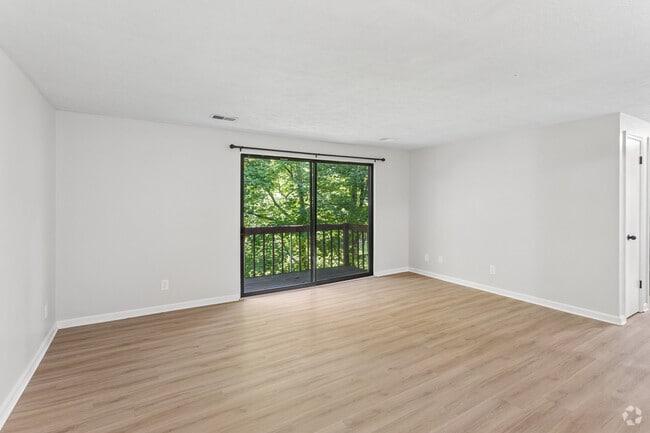 2BR, 1.5BA - 800SF - Living Room