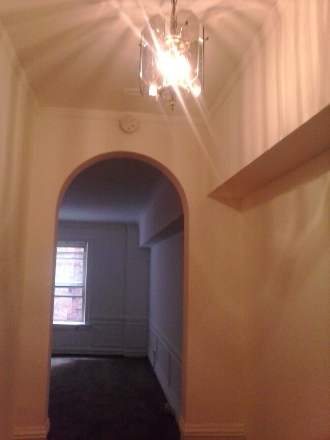 Photo - Commonwealth Apartments